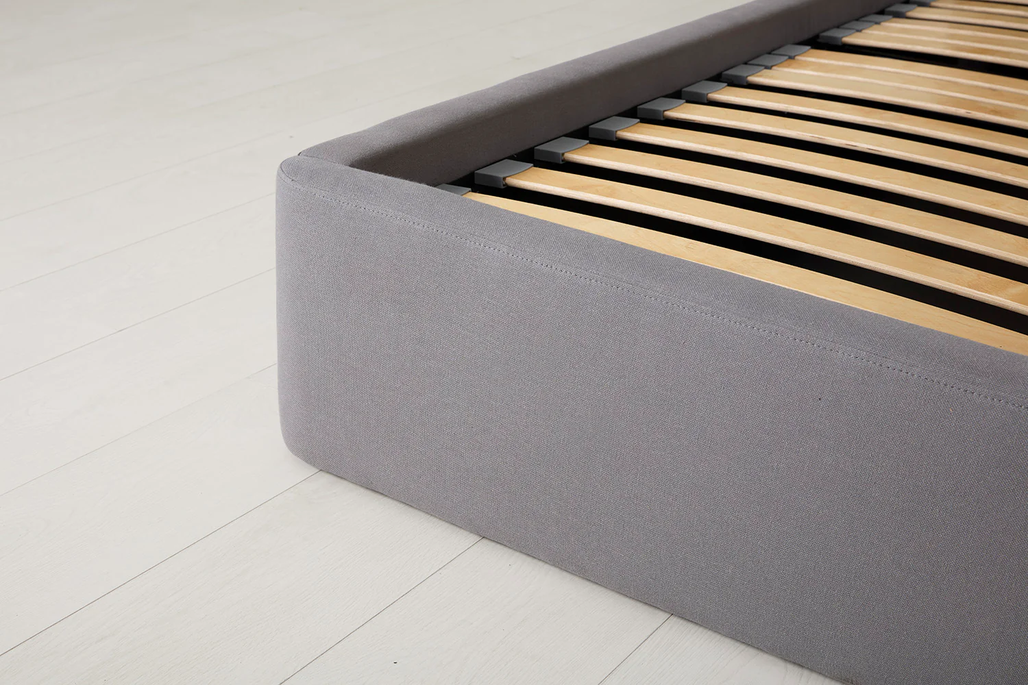 Bed 03 Storage Super King Sized Bed, Risso - Image 10