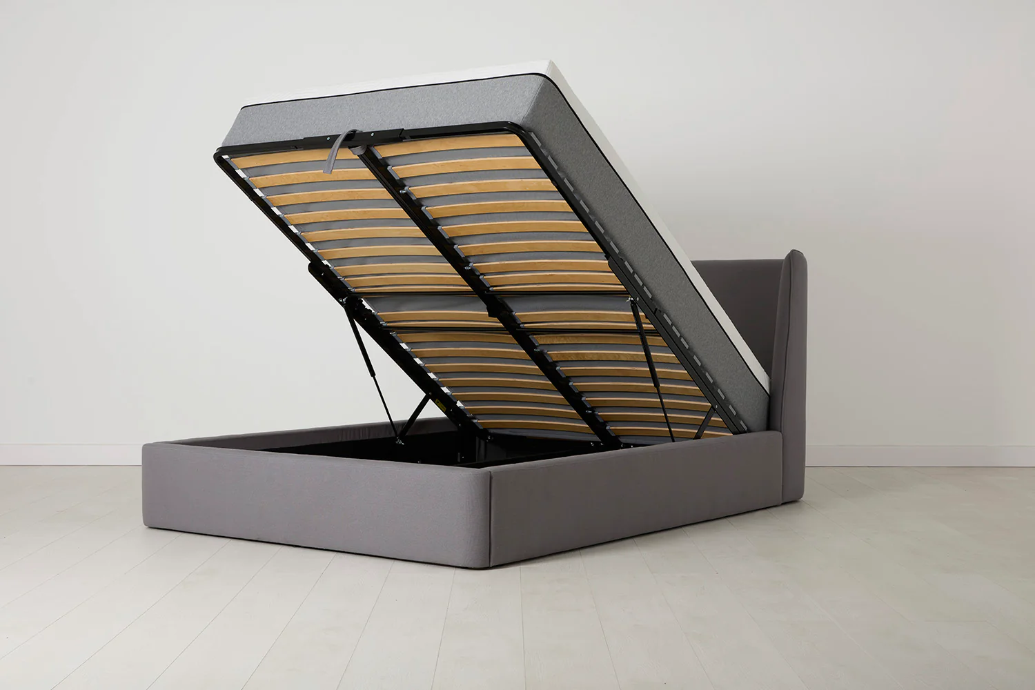 Bed 03 Storage Super King Sized Bed, Risso - Image 6