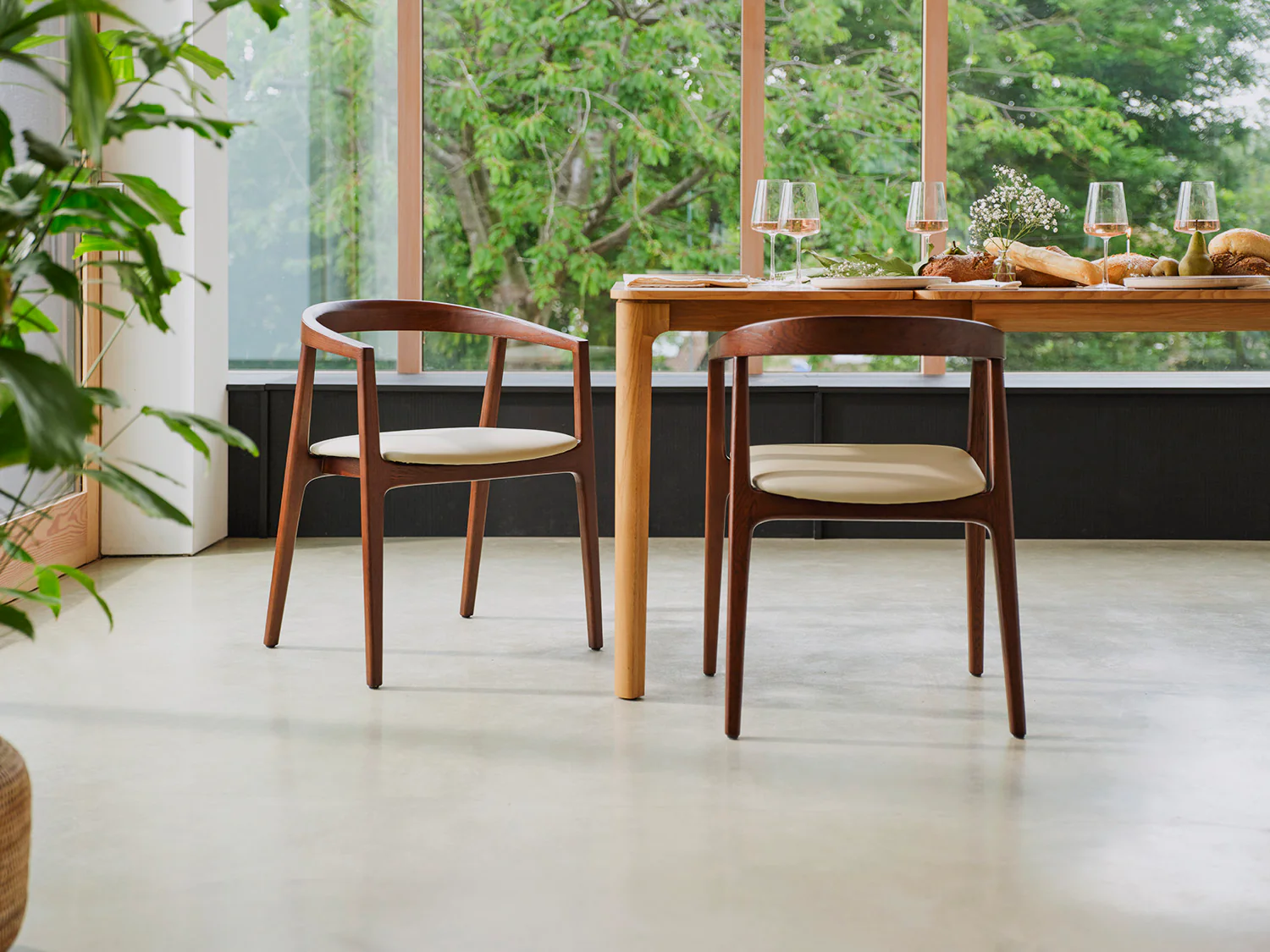 Dining Chair 01 (set of 2), Walnut / Oyster - Image 4