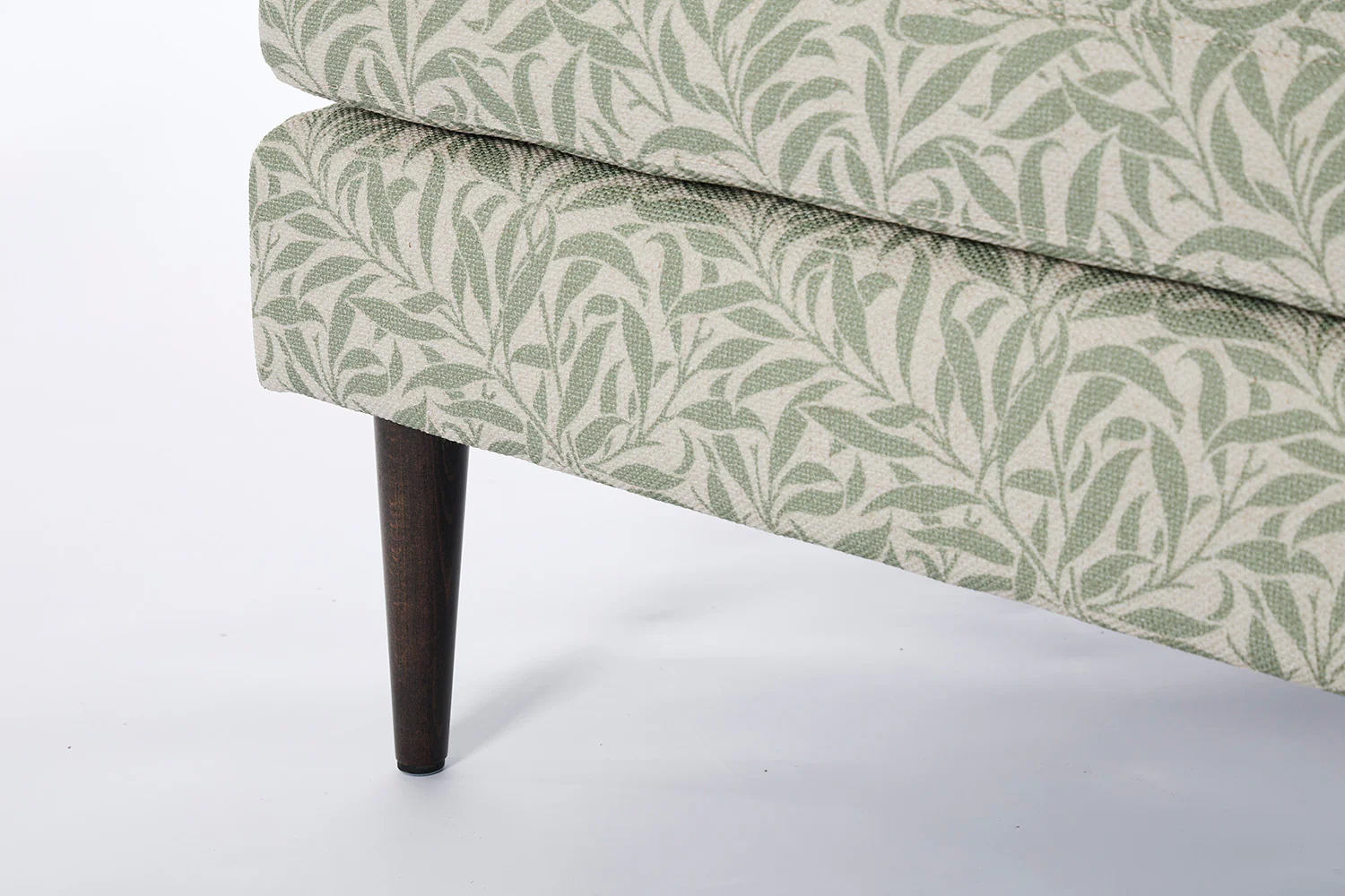 Model 01 Ottoman, Willow - Image 4