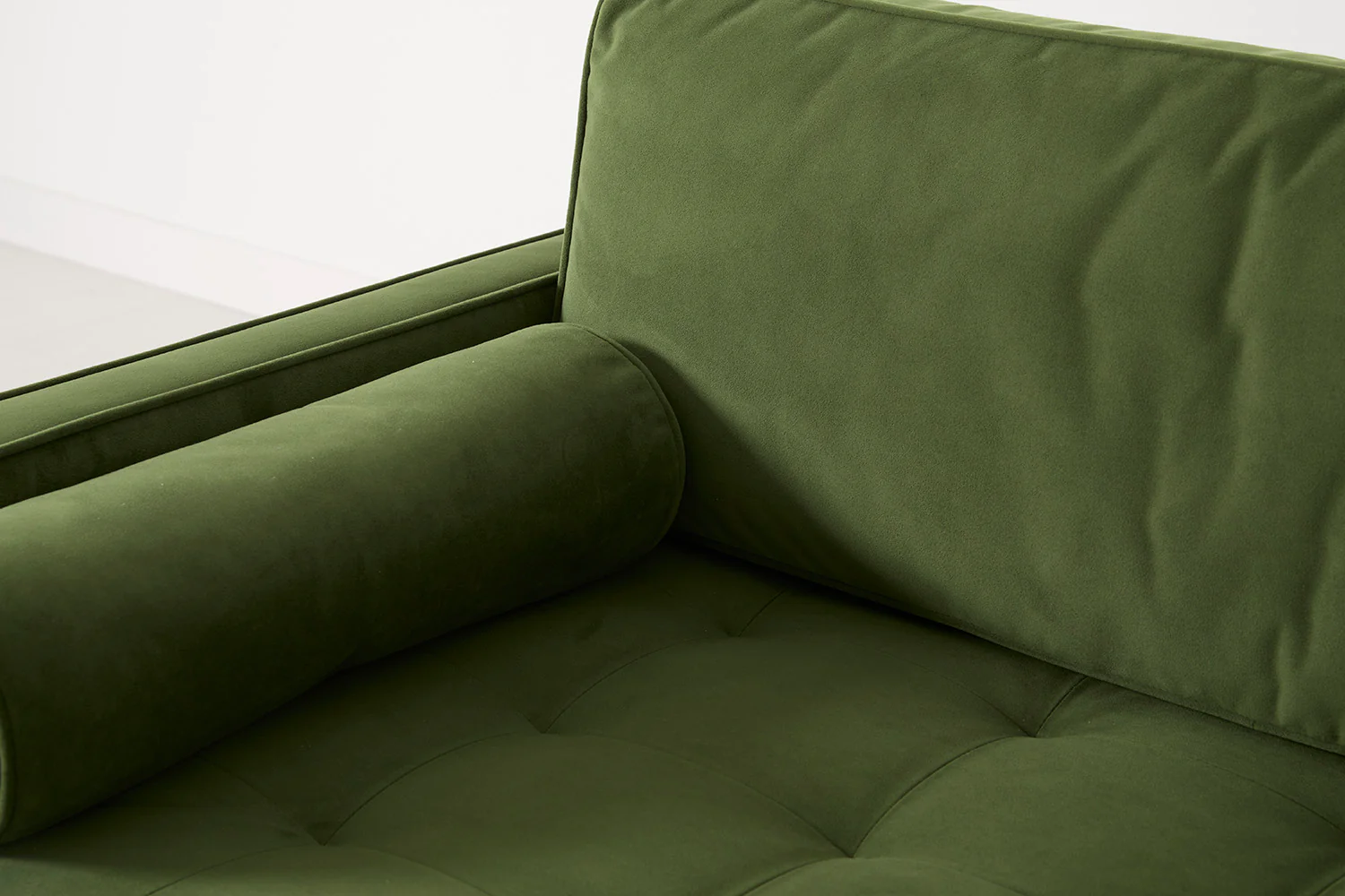 Model 02 Loveseat, Vine - Image 6