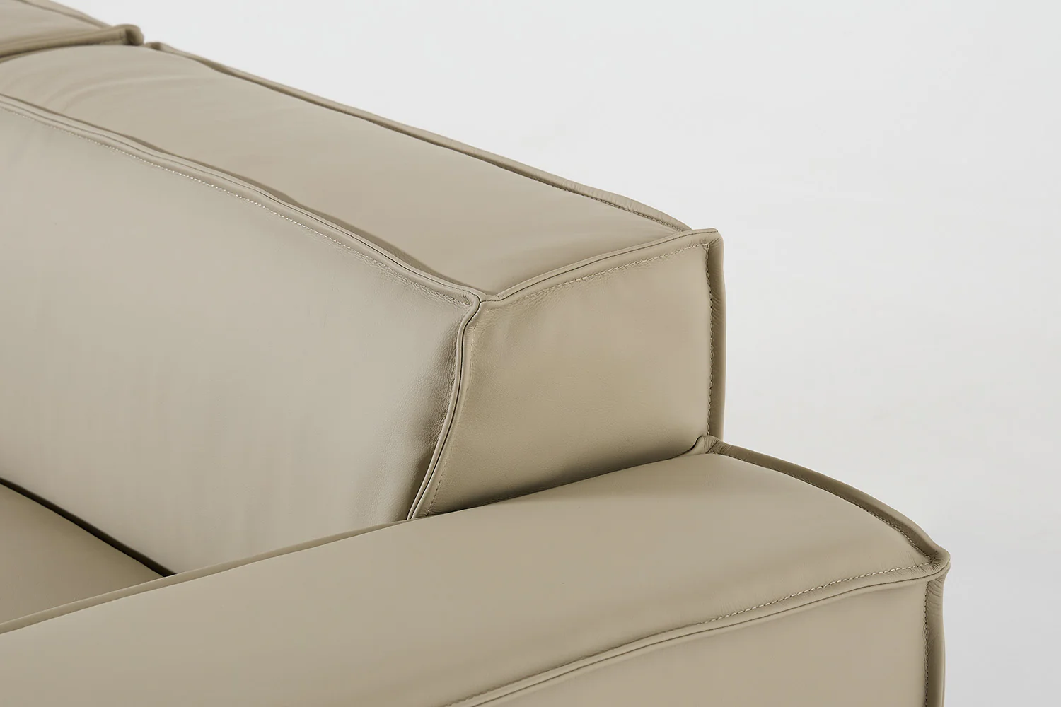 Model 03 3-Seater Sofa, Oyster - Image 6