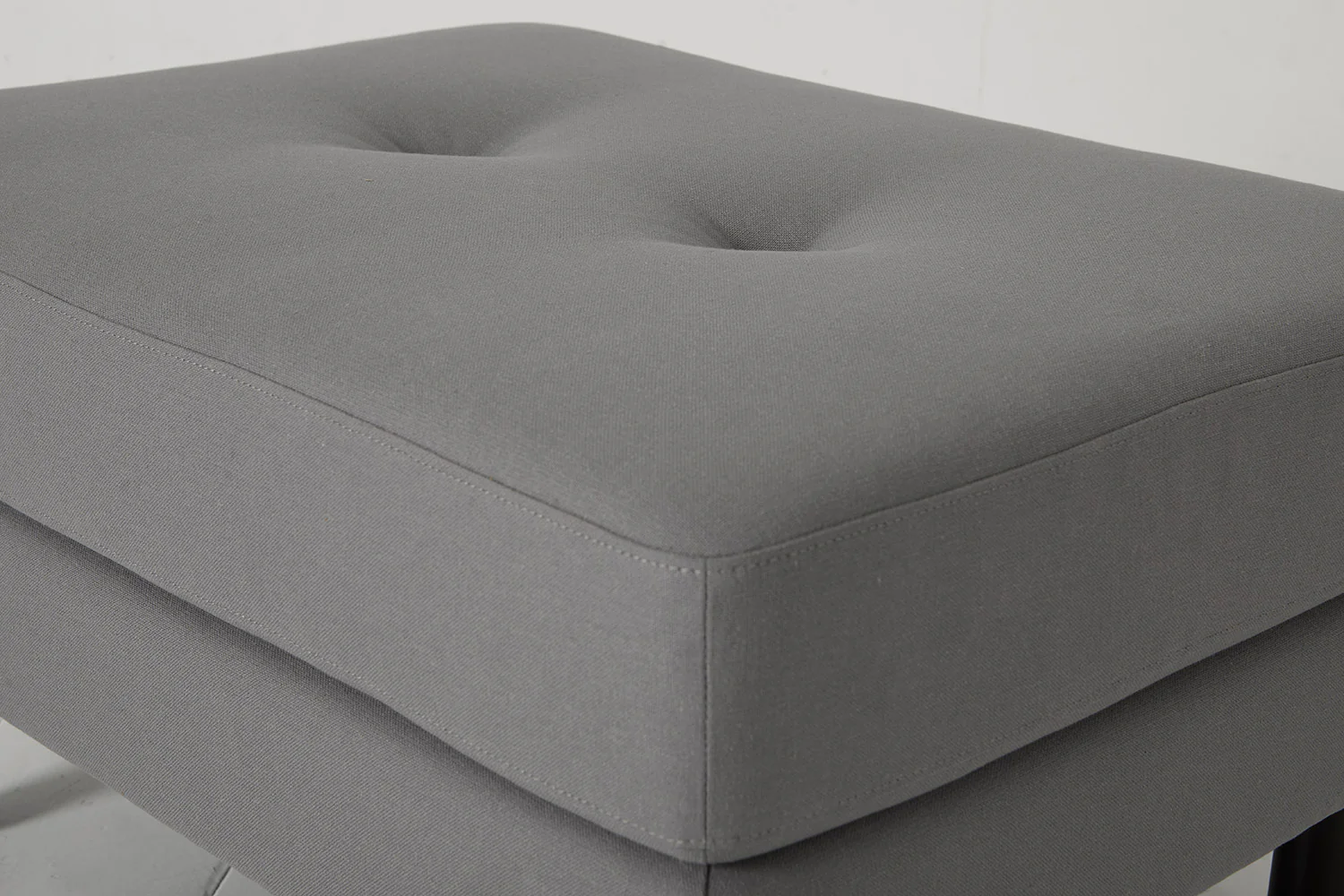 Model 04 Ottoman, Risso - Image 4