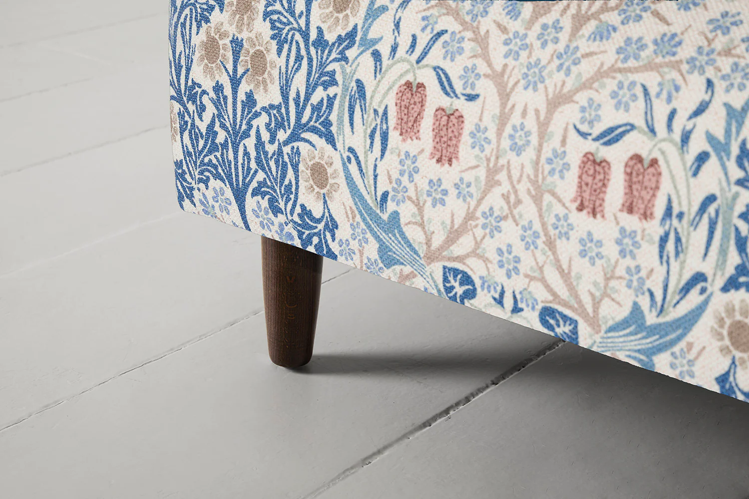 Model 05 Ottoman, Blackthorn - Image 4