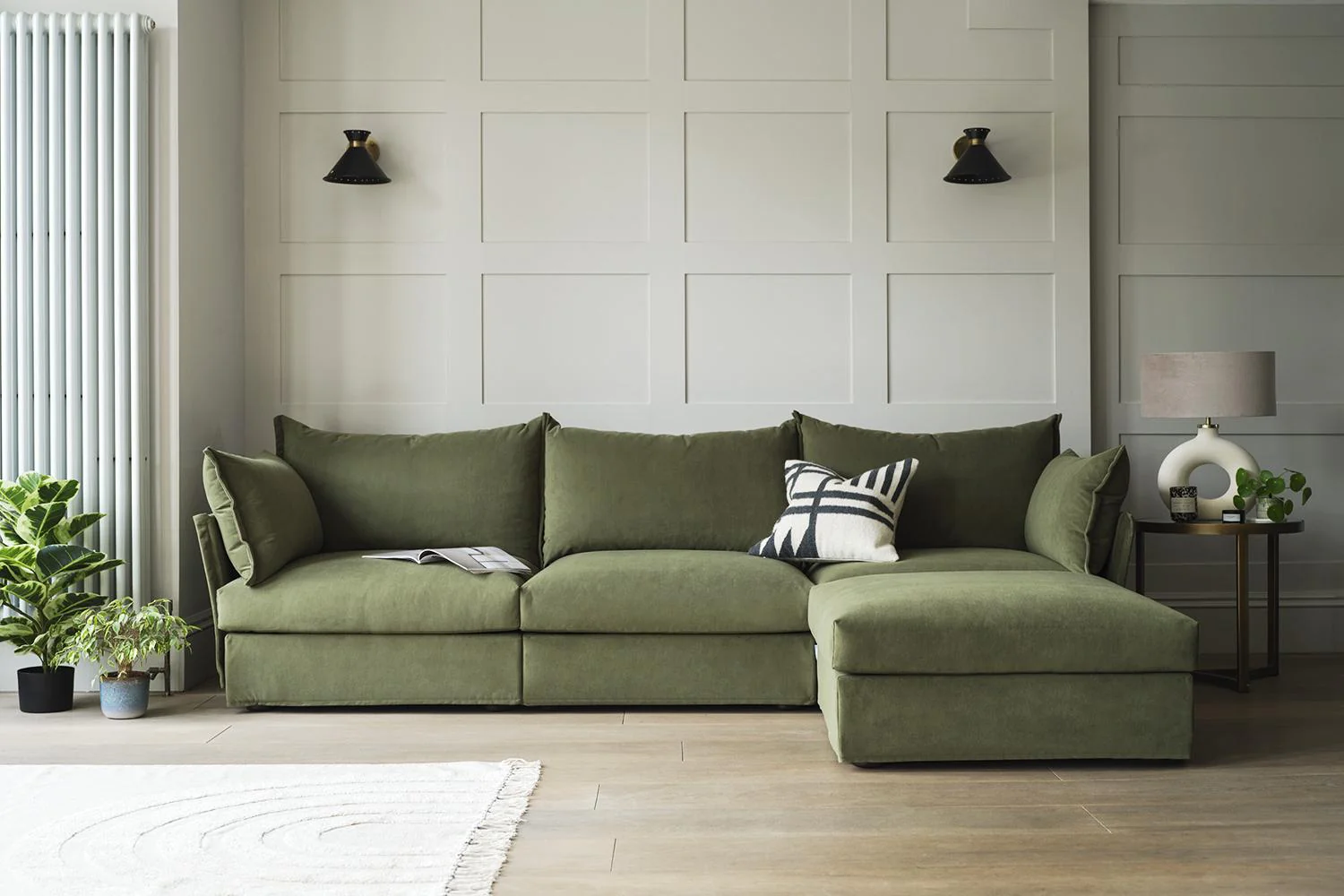 Model 06 3-Seater Right Chaise Sofa, Vine - Image 2