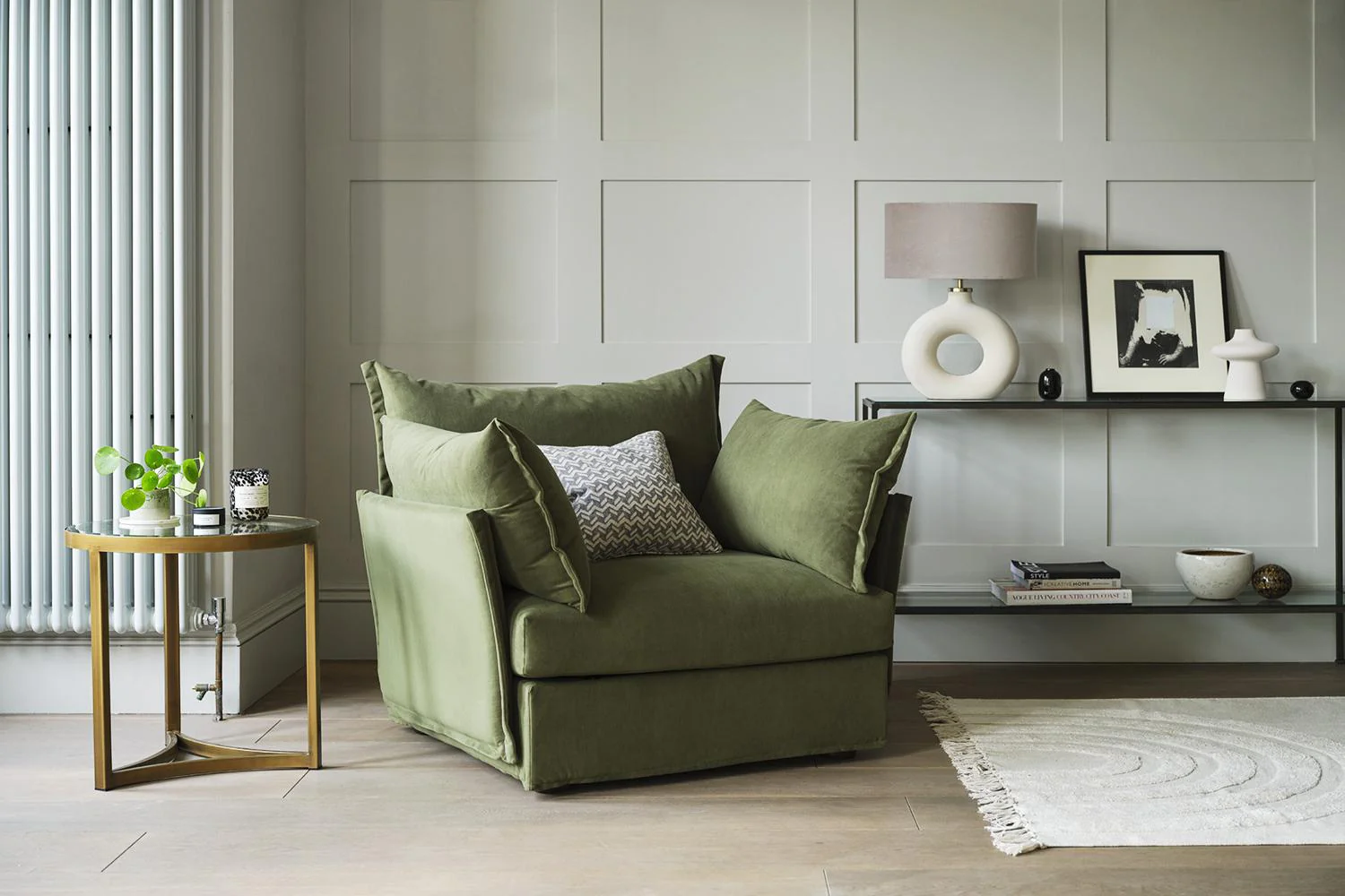 Model 06 Armchair, Vine - Image 2