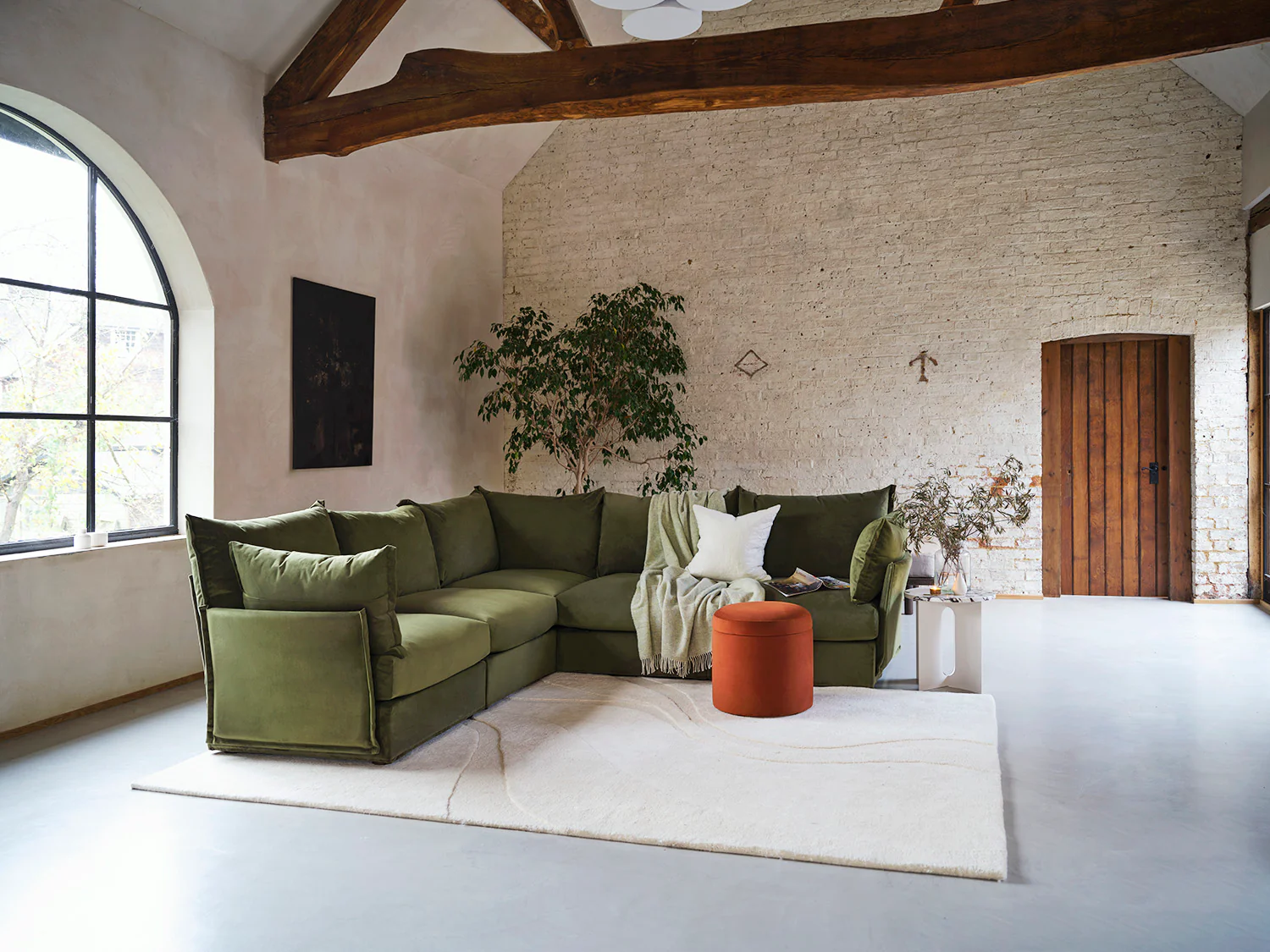 Model 06 Corner Sofa, Vine - Image 2