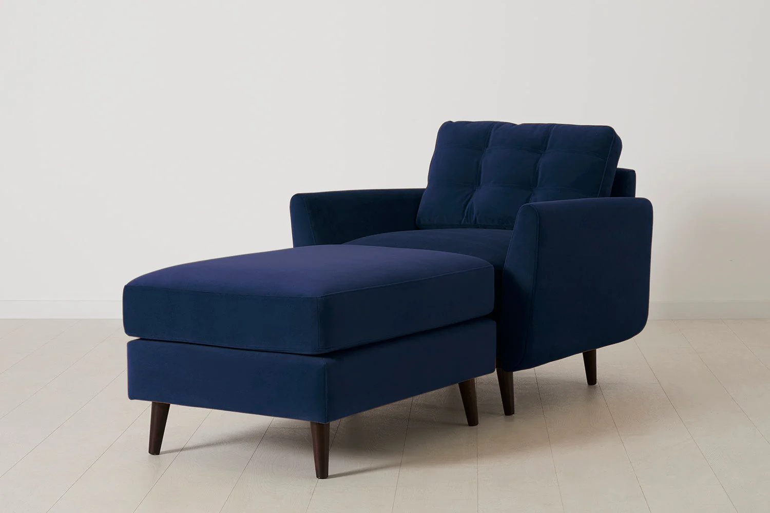 Model 10 Chaise Longue, Indigo - Image 3