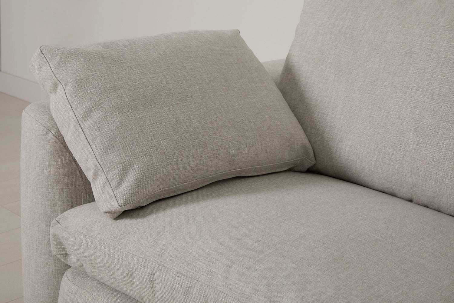 Model 13 Corner Sofa, Parchment - Image 5