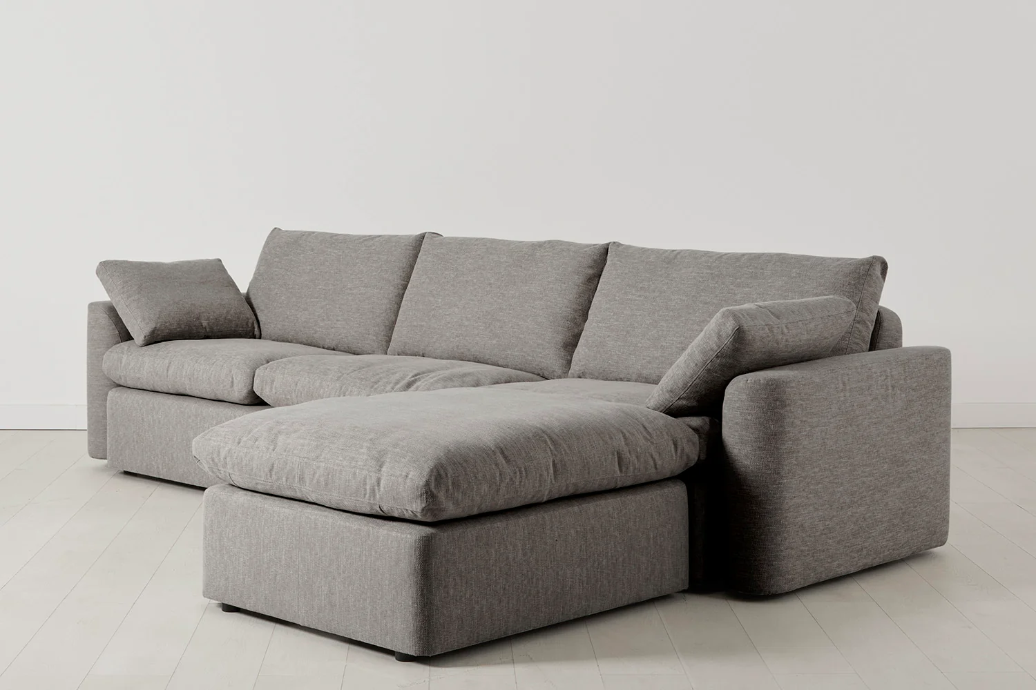 Model 13 4-Seater Sofa with Ottoman, Shadow - Image 2