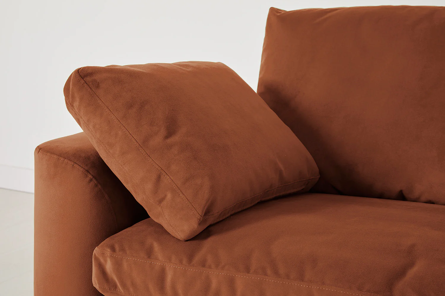 Model 13 Large Corner Sofa, Umber - Image 3