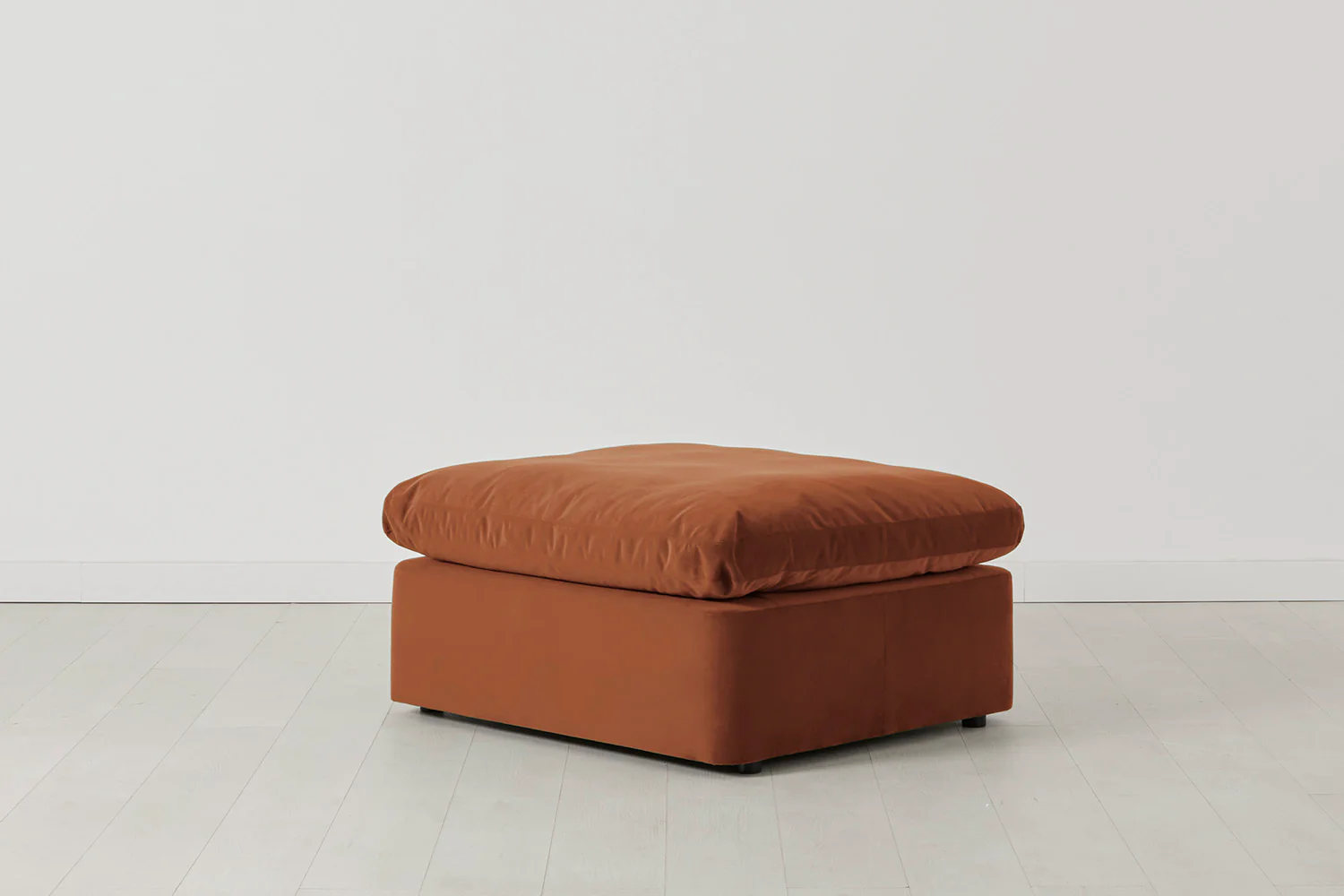 Model 13 Ottoman, Umber - Image 3