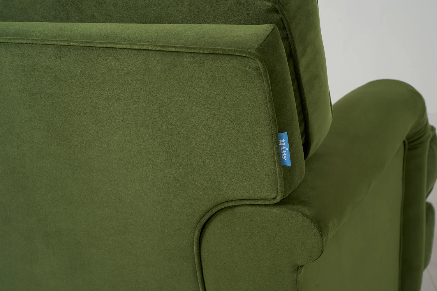 Model 15 Loveseat, Vine - Image 4