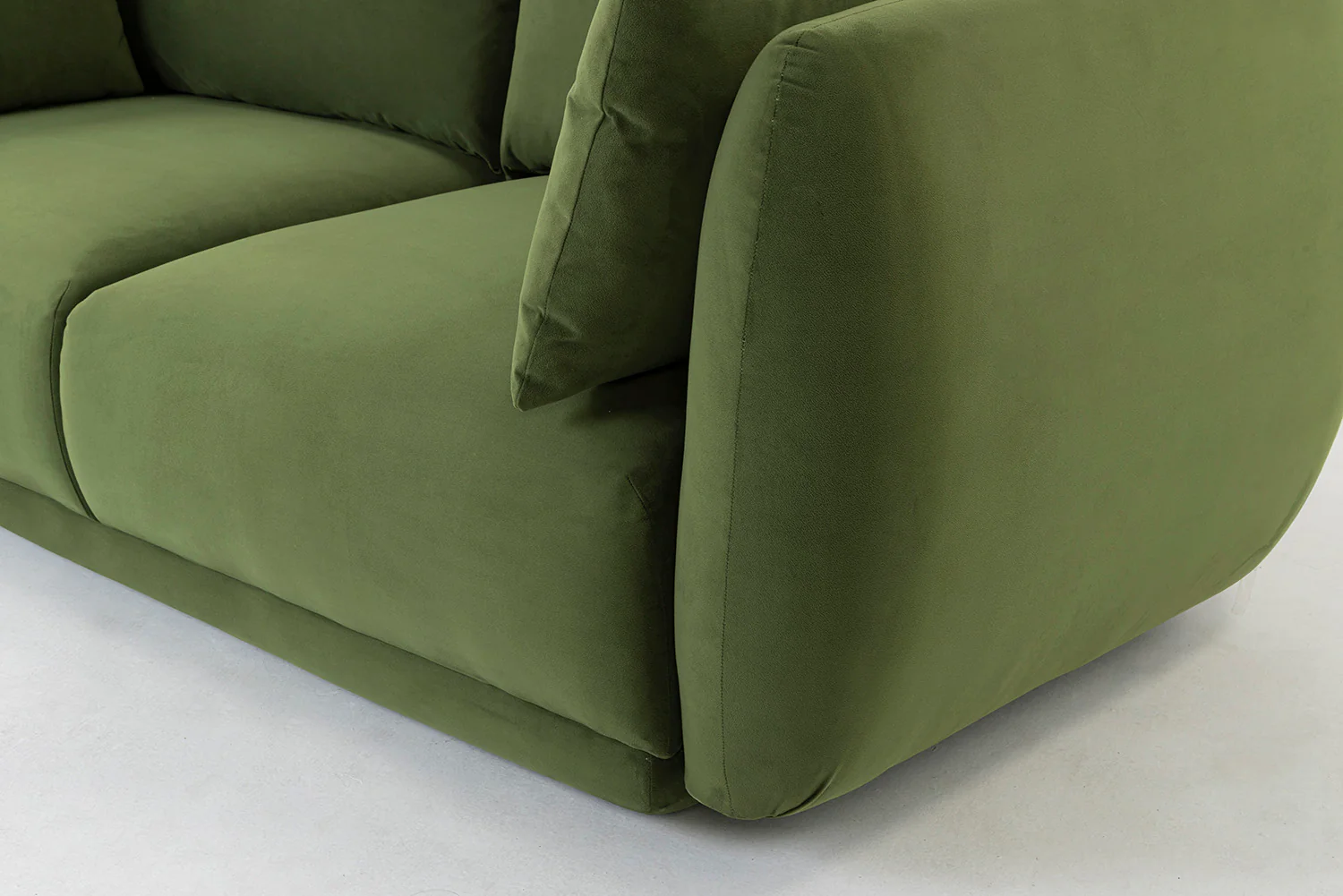 Model 16 3 Seater Sofa, Vine - Image 9