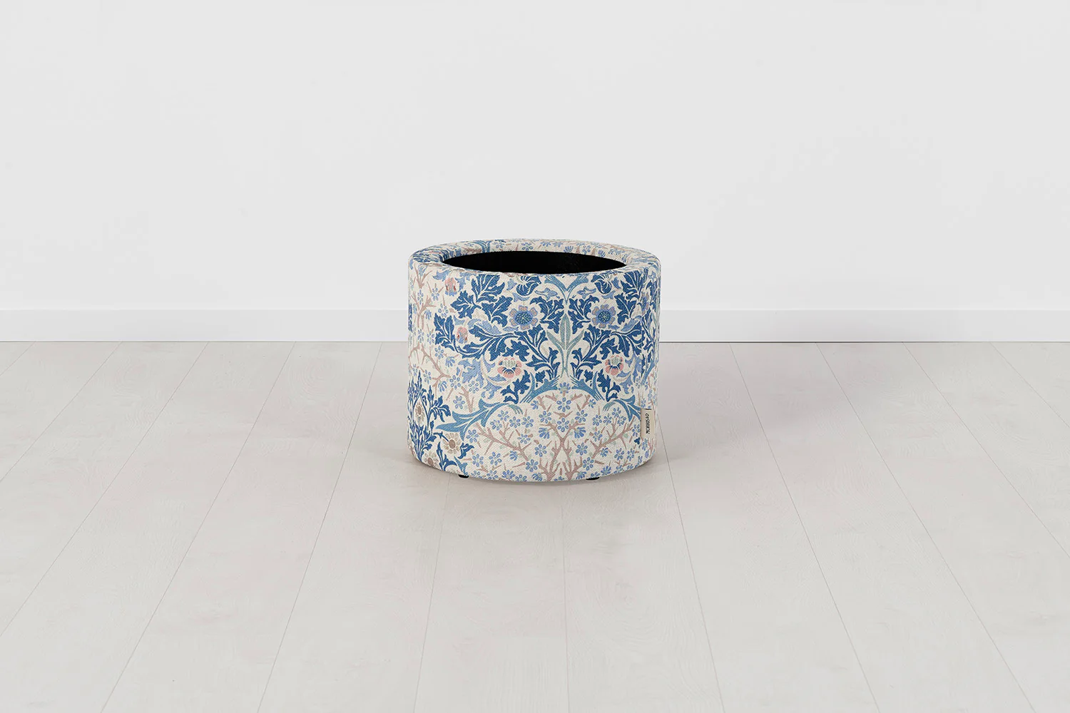 Storage 03, Blackthorn - Image 4
