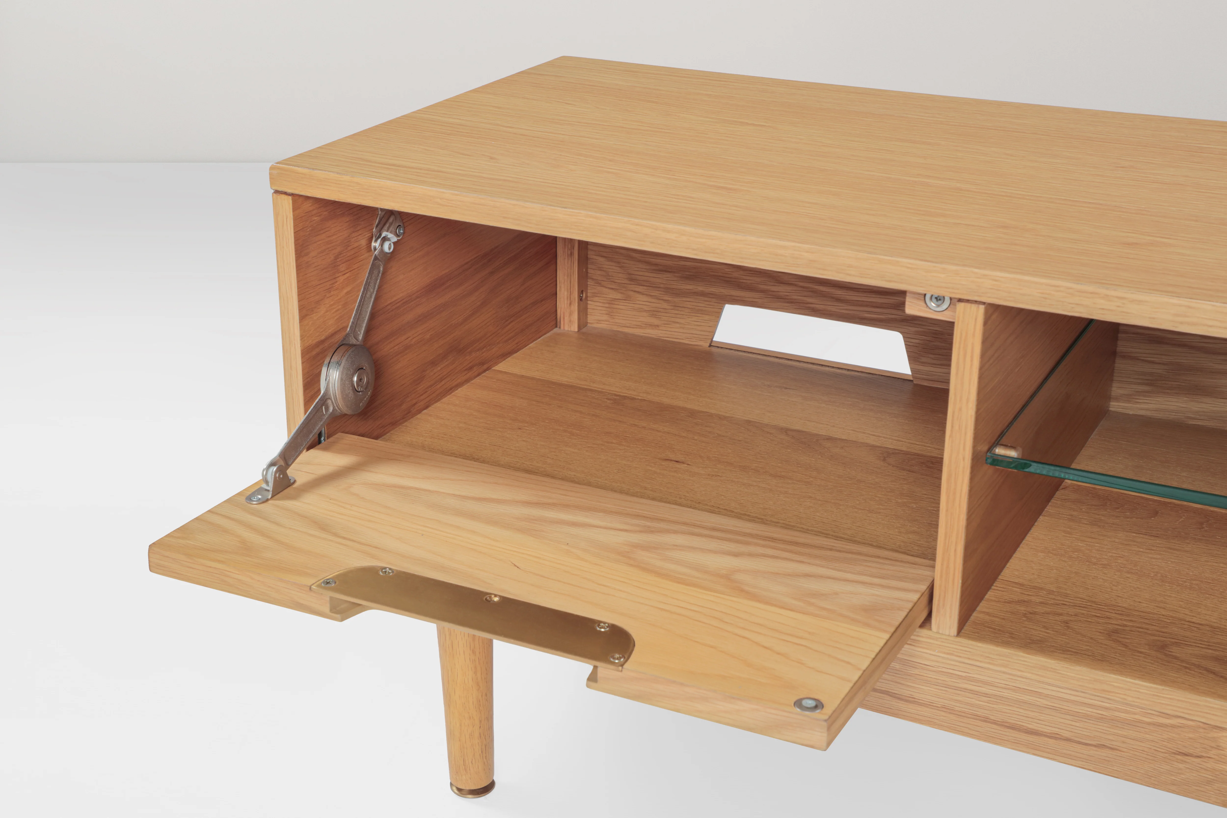 TV Unit 01 For TVs up to 60-inches, Oak - Image 10